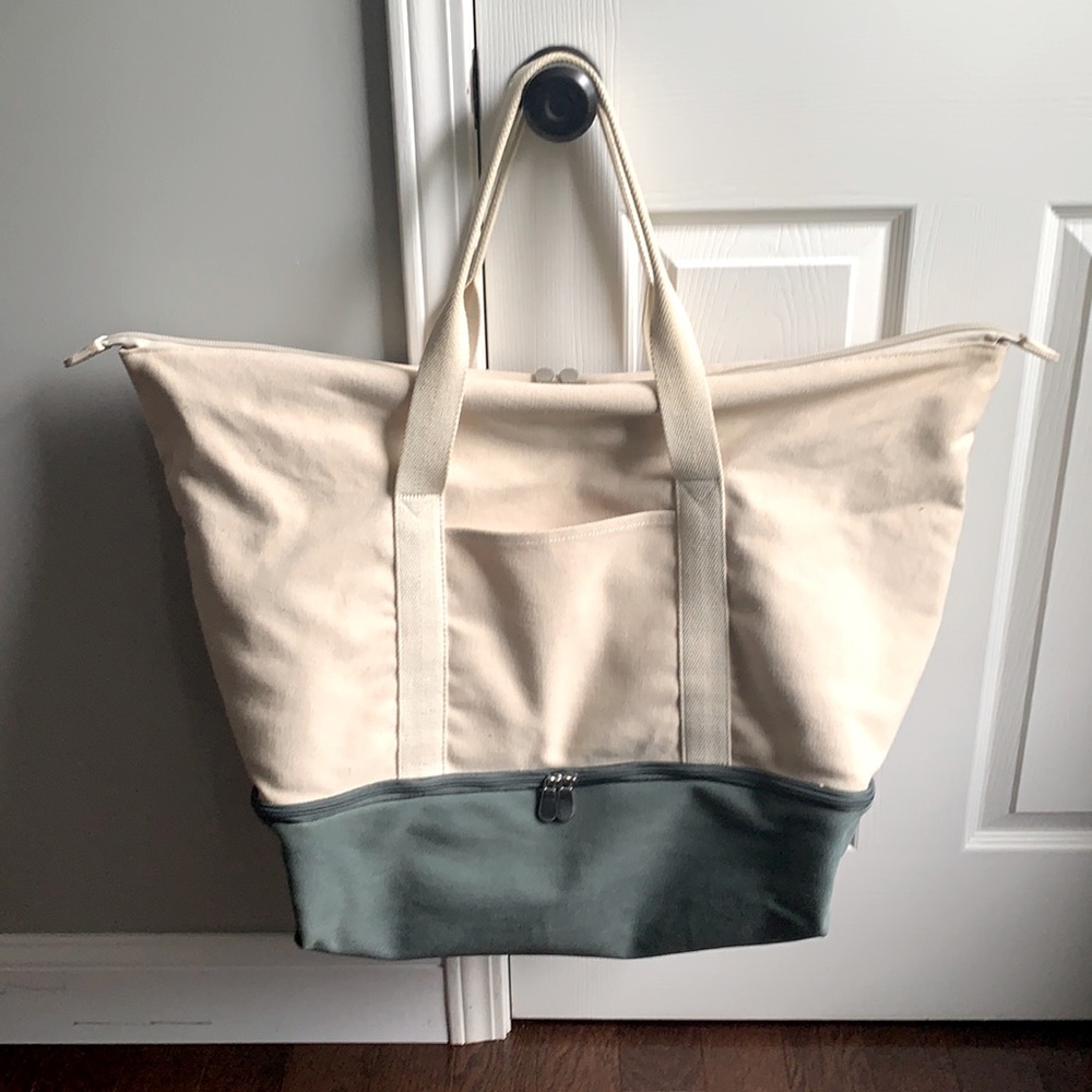 Lo & Sons Large Catalina Weekender Bag